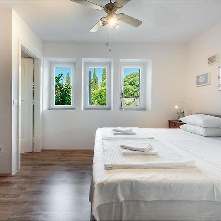 Apartment Near Old Town, Free Parking & Huge Garden Dubrovnik Exterior foto